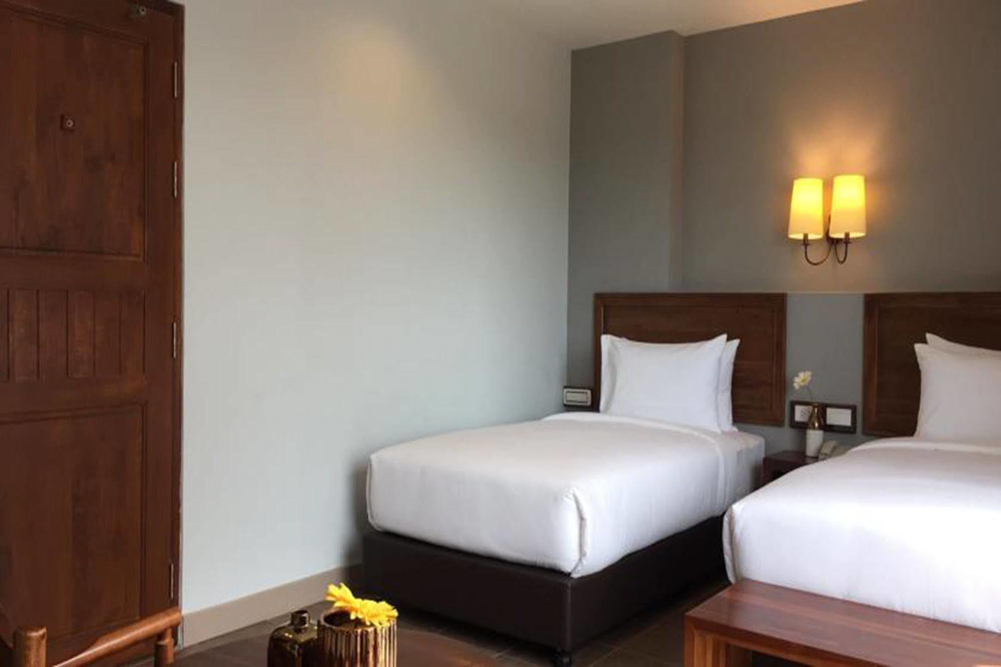 Carunda Hotel Ban Nong Hin  Buitenkant foto